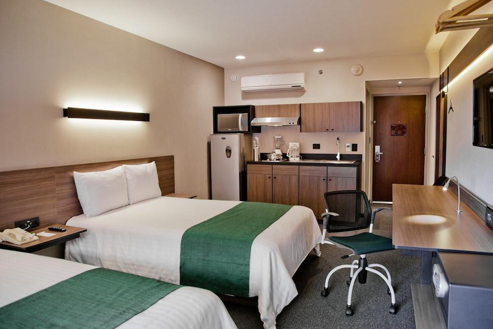 City Suites Puebla Finsa Exterior foto